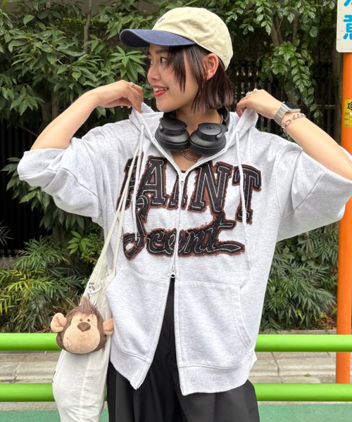 RODEO CROWNS WIDE BOWL（ロデオクラウンズワイドボウル）の「Uth FSジップパーカー（パーカー・レディース・カーキ/ブラウン/ブラック/グレー×ホワイト・FREE）」の2枚目の写真