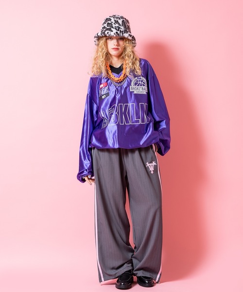 a.p.o.v.（エーピーオービー）の「a.p.o.v. ドローコードヘムオーバーサイズバスケットウォームアップゲームシャツ（Tシャツ/カットソー・メンズ・パープル/ホワイト/ブラック・ONESIZE）」の14枚目の写真