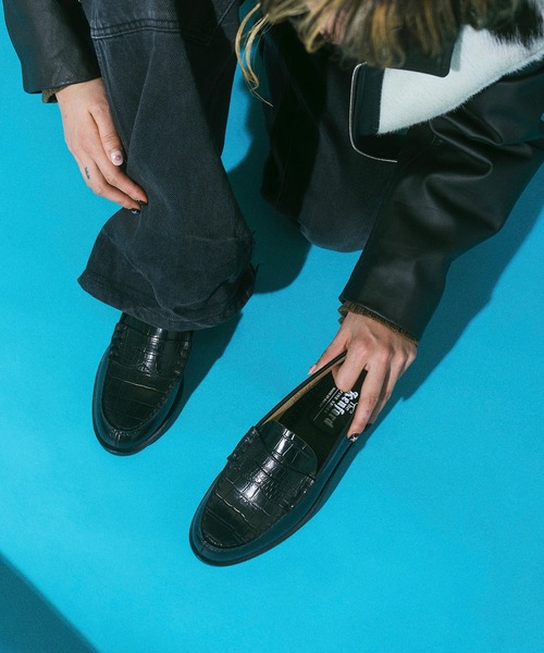 靴 EMBOSSED LOAFERS / BLACK CROCODILE COMBI THE KENFORD FINESHOES（ケンフォード ファインシューズ）の公式通販