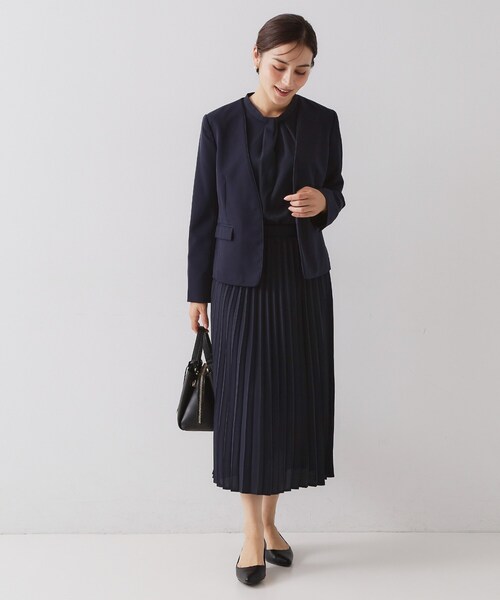 OPAQUE.CLIP（オペークドットクリップ）の「≪通勤・セレモニー対応≫ジョーゼットプリーツワンピース【洗濯機OK】（ワンピース・レディース・ライトベージュ/ネイビー・42/40/38/36）」の2枚目の写真