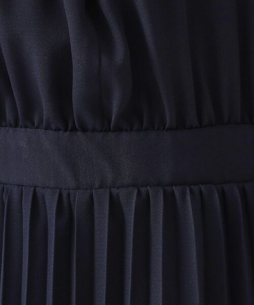 OPAQUE.CLIP（オペークドットクリップ）の「≪通勤・セレモニー対応≫ジョーゼットプリーツワンピース【洗濯機OK】（ワンピース・レディース・ライトベージュ/ネイビー・42/40/38/36）」の10枚目の写真