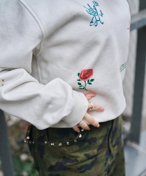 Subciety(サブサエティ)の「【WOMEN】Memorial sweat(スウェット・レディース・オフホワイト/ブラック・FREE)」の17枚目の写真