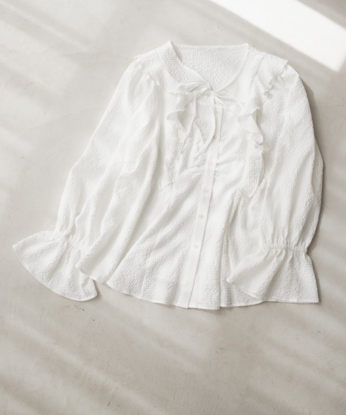 CLETTE（クレット）の「CLETTEオリジナルデコルテリボンフリルブラウス（シャツ/ブラウス・レディース・ラベンダー/ブラック/オフホワイト・LL/3L/4L）」の10枚目の写真