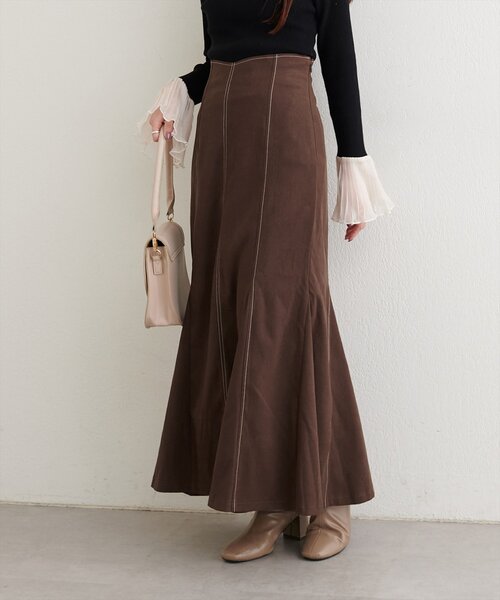 natural couture(ナチュラルクチュール)の「【WEB限定】ハートウエスト起毛マーメイドスカート(スカート・レディース・ブラック/グレイッシュベージュ/ブラウン・SMALL/FREE)」の20枚目の写真