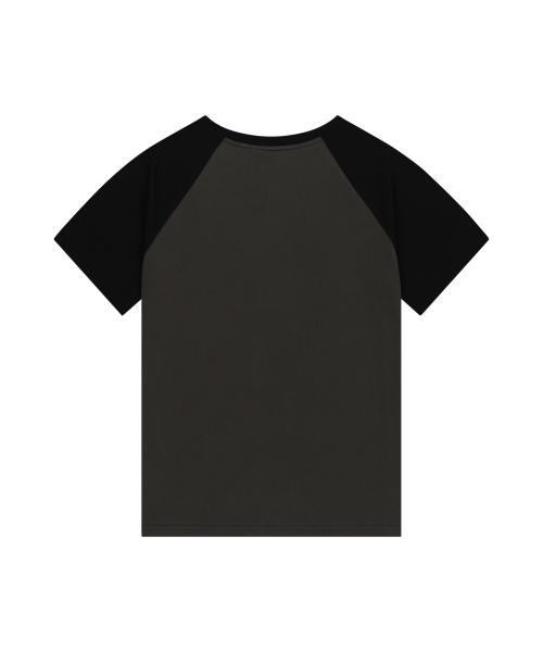 AAKAM(アーカム)の「Rhinestone Graphic Raglan Half Top (Dark Gray)(Tシャツ/カットソー・レディース・その他・1/2)」の10枚目の写真