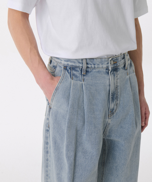 MUSINSA STANDARD（ムシンサスタンダード）の「ツーピンタックワイドデニムパンツ [スカイブルー]（デニムパンツ・メンズ・その他・29/30/31/33/26/27/28/40/38/42/36/34/32）」の6枚目の写真
