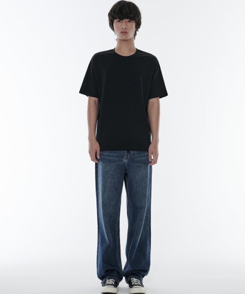 MUSINSA STANDARD（ムシンサスタンダード）の「ルーズストレートデニムパンツ [ミディアムインディゴ]（デニムパンツ・メンズ・その他・38/36/34/32/30/31/33/26/28/29/40/42/27）」の2枚目の写真
