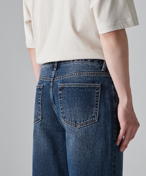 MUSINSA STANDARD（ムシンサスタンダード）の「ルーズストレートデニムパンツ [ミディアムインディゴ]（デニムパンツ・メンズ・その他・38/36/34/32/30/31/33/26/28/29/40/42/27）」の8枚目の写真