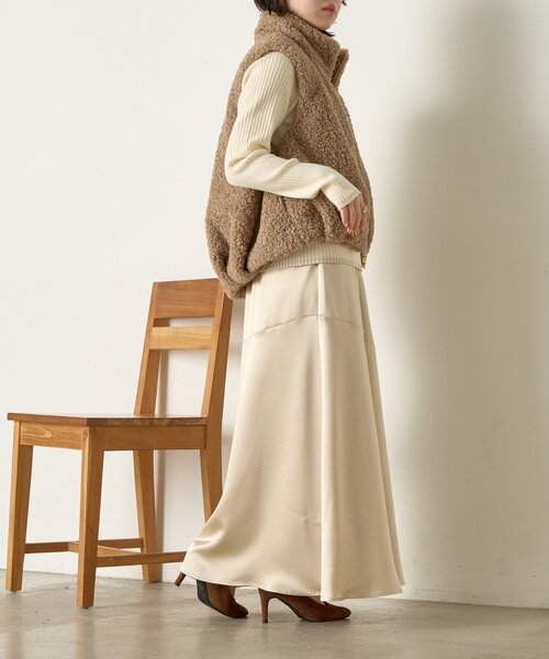 Jena espace merveilleux（ジェナ　エスパスメルヴェイユ）の「【やわらかラメロング】シャイニーラメロングスカート（スカート・レディース・チャコールグレー/ベージュ・FREE）」の15枚目の写真