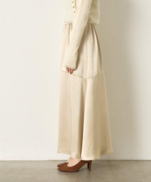 Jena espace merveilleux（ジェナ　エスパスメルヴェイユ）の「【やわらかラメロング】シャイニーラメロングスカート（スカート・レディース・チャコールグレー/ベージュ・FREE）」の22枚目の写真