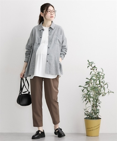 QUNTSTYLE(キュントスタイル)の「【販売終了】【マタニティウェア】キチンと見え らくちんタックパンツ(産前・産後)(マタニティウェア/グッズ・レディース・ブラック/モカ・M/L/LL)」の3枚目の写真