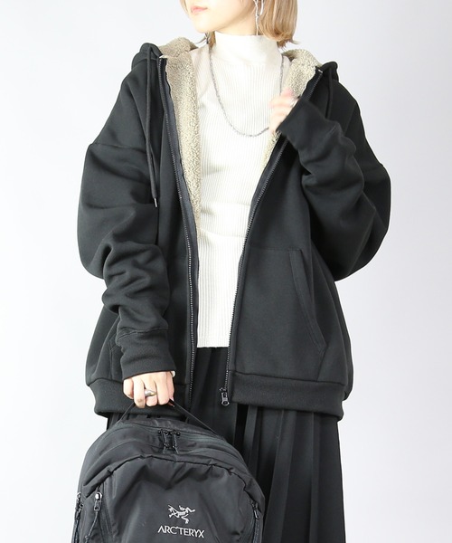 and it_（アンドイット）の「史上最強のあったか裏ボアスウェットジップパーカー（パーカー・レディース・ブラウン/ブラック/杢グレー・FREE）」の2枚目の写真