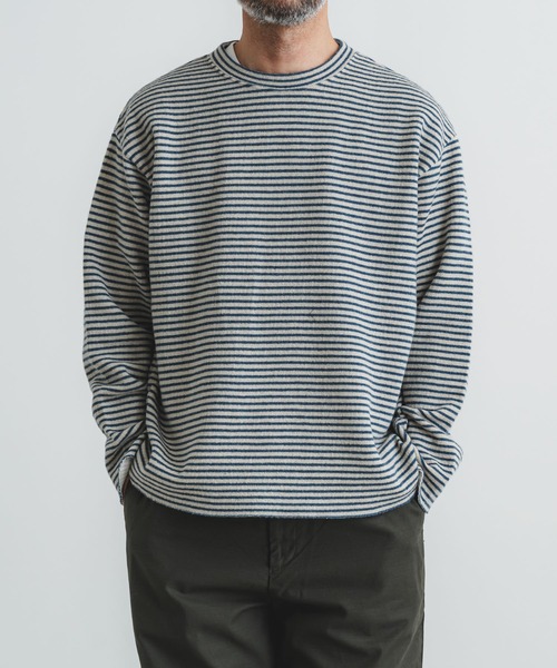 quadro（クオドロ）の「リサイクルウール接結ボーダークルーネックプルオーバー（Tシャツ/カットソー・メンズ・ネイビー/カーキ/ブルー・MEDIUM/LARGE）」の2枚目の写真