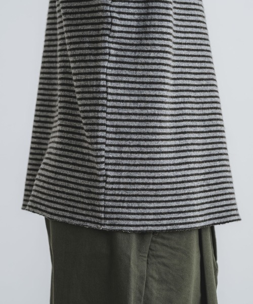 quadro（クオドロ）の「リサイクルウール接結ボーダークルーネックプルオーバー（Tシャツ/カットソー・メンズ・ネイビー/カーキ/ブルー・MEDIUM/LARGE）」の10枚目の写真