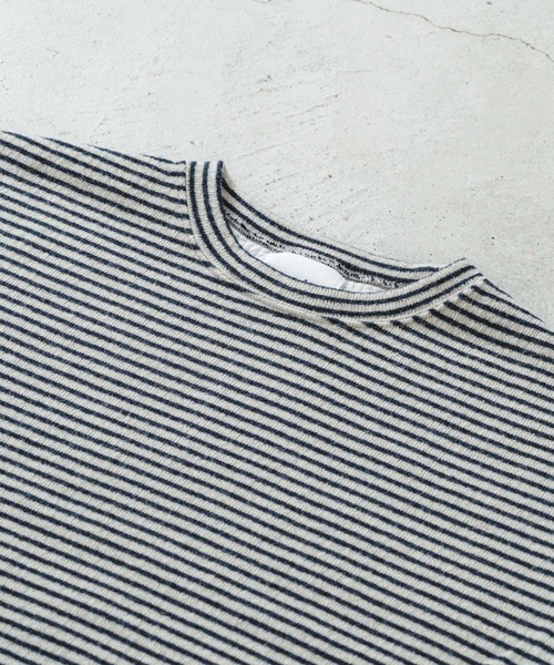 quadro（クオドロ）の「リサイクルウール接結ボーダークルーネックプルオーバー（Tシャツ/カットソー・メンズ・ネイビー/カーキ/ブルー・MEDIUM/LARGE）」の18枚目の写真