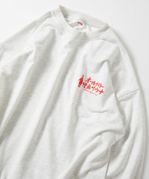FREAK'S STORE(フリークスストア)の「SAUVENIR/サウベニア 別注 オールナイト野良サウナ バックデザイン クルーネックスウェット(スウェット・メンズ・ブラック/グレー/ホワイト・SMALL/LARGE/#18/MEDIUM)」の11枚目の写真