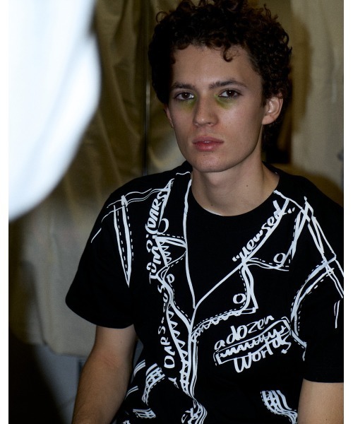 DISCOVERED(ディスカバード)の「Trompe-l’oeil Riders Printed T-shirt(Tシャツ/カットソー・メンズ・ホワイト/ブラック・FREE)」の14枚目の写真