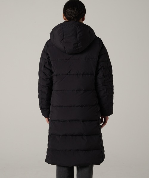 Eddie Bauer（エディーバウアー）の「ベルタウン ロングダウンパーカー（ダウンジャケット/コート・レディース・ブラック/ベージュ・M/S/XL/L）」の4枚目の写真