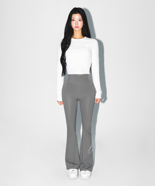 BORN TO WIN（ボーントゥウィン）の「W FITNESS RIBBED LONG SLEEVE [WHITE]（Tシャツ/カットソー・レディース・その他・1/2/3）」の3枚目の写真