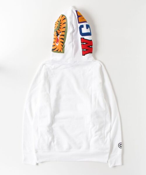 A BATHING APE(アベイシングエイプ)の「ABC CAMO SHARK PULLOVER HOODIE(パーカー・メンズ・ブラック/グレー/ホワイト・X-LARGE/LARGE/XX-LARGE/SMALL/MEDIUM)」の16枚目の写真