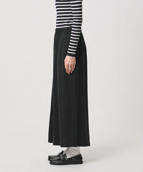 UNITED ARROWS(ユナイテッドアローズ)の「ドロスト イージー タイトスカート(スカート・レディース・オフホワイト/ブラック・38/36)」の21枚目の写真