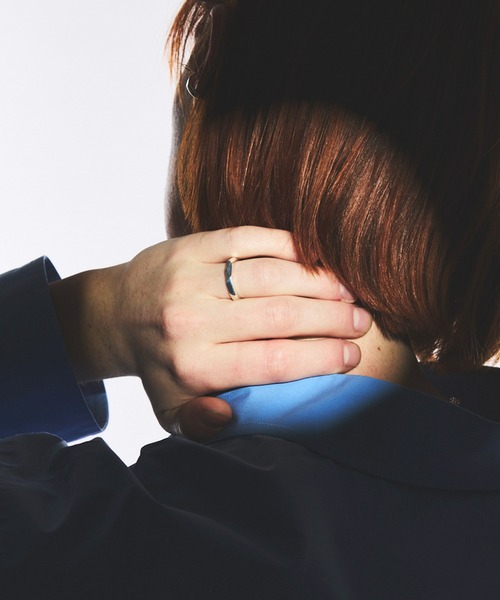 MAISON SPECIAL(メゾンスペシャル)の「《UNISEX》【Made In YAMANASHI Jewelry】Uneven Slim Ring【MAISON SPECIAL/メゾンスペシャル】(リング・メンズ・シルバー・21/19/17/15 )」の6枚目の写真