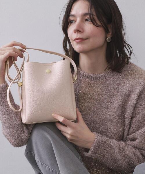 OPAQUE.CLIP（オペークドットクリップ）の「シュリンク合皮3層ミニショルダーバッグ【軽量／長さ調整可能】（ショルダーバッグ・レディース・ベージュ/アイボリー/ブラック/ライトブルー/ピンク系その他・00）」の14枚目の写真