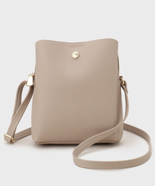 OPAQUE.CLIP（オペークドットクリップ）の「シュリンク合皮3層ミニショルダーバッグ【軽量／長さ調整可能】（ショルダーバッグ・レディース・ベージュ/アイボリー/ブラック/ライトブルー/ピンク系その他・00）」の18枚目の写真