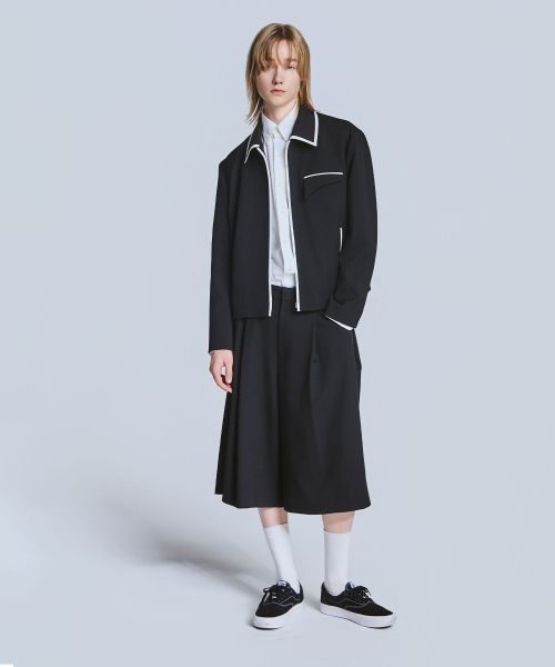 TEN PAST SEVEN(テン ファスト セブン)の「ワイドタックバミューダパンツ - ブラック(その他パンツ・メンズ・その他・LARGE/MEDIUM/SMALL)」の2枚目の写真