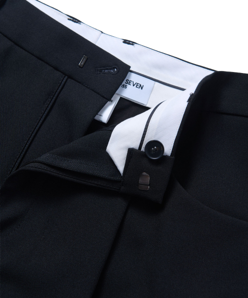 TEN PAST SEVEN(テン ファスト セブン)の「ワイドタックバミューダパンツ - ブラック(その他パンツ・メンズ・その他・LARGE/MEDIUM/SMALL)」の7枚目の写真