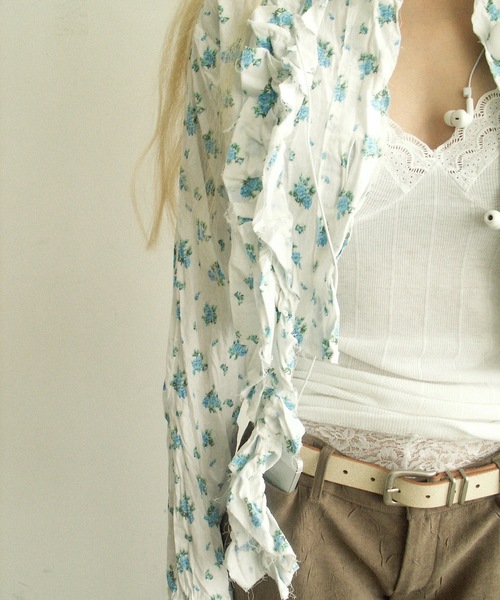 igi(イジ)の「BLOSSOM CRINKLE CROP SHIRT / フリルクロップドシャツ(シャツ/ブラウス・レディース・ピンク/イエロー/ブルー・FREE)」の6枚目の写真