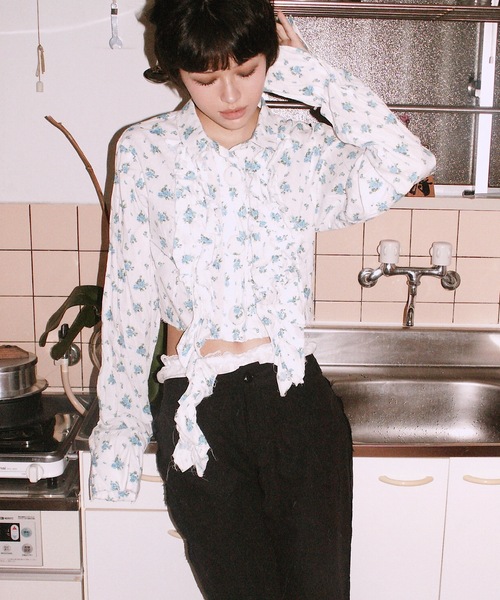 igi(イジ)の「BLOSSOM CRINKLE CROP SHIRT / フリルクロップドシャツ(シャツ/ブラウス・レディース・ピンク/イエロー/ブルー・FREE)」の5枚目の写真