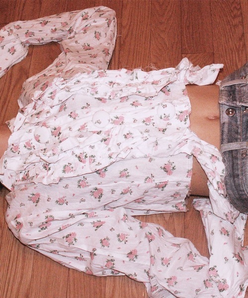 igi(イジ)の「BLOSSOM CRINKLE CROP SHIRT / フリルクロップドシャツ(シャツ/ブラウス・レディース・ピンク/イエロー/ブルー・FREE)」の11枚目の写真