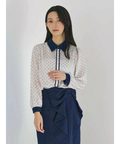 TONAL（トーナル）の「ギャザークレリックシャツ（シャツ/ブラウス・レディース・ブラック/ネイビー/オフホワイト/アイボリー・MEDIUM）」の5枚目の写真