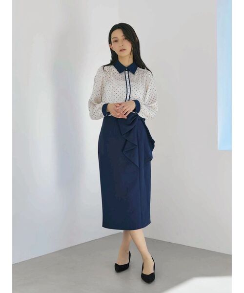 TONAL（トーナル）の「ギャザークレリックシャツ（シャツ/ブラウス・レディース・ブラック/ネイビー/オフホワイト/アイボリー・MEDIUM）」の8枚目の写真