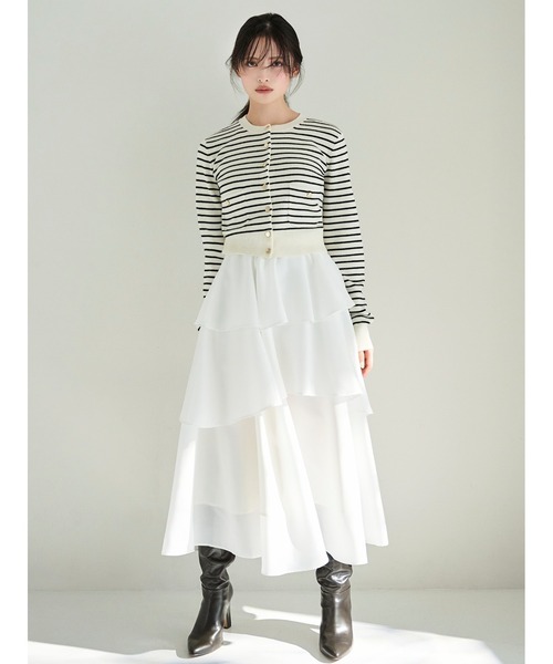 SNIDEL（スナイデル）の「Sustainableニットカーデ×ティアードスカートセット（ワンピース・レディース・グレー/イエロー/その他・0/1）」の3枚目の写真