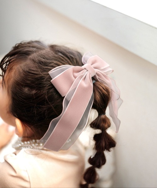 Rora(ローラ)の「グレース リボン ヘアゴム (3colors)(ヘアゴム・キッズ・ピンク/ブラック/アイボリー・FREE)」の12枚目の写真
