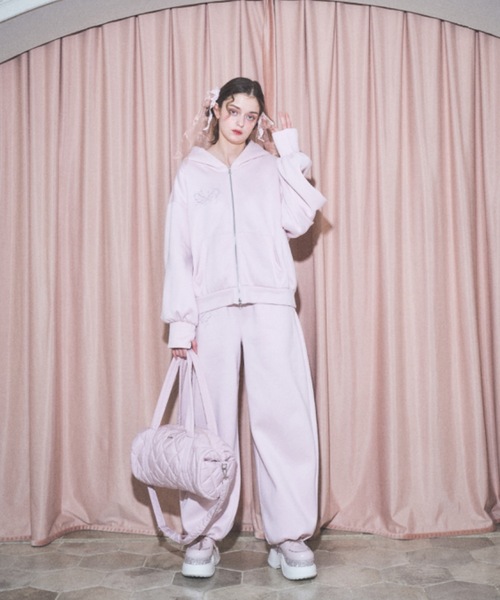 Lovilyn(ラヴィリン)の「エンジェルモチーフジップパーカー(パーカー・レディース・チャコールグレー/ブルー/ピンク・FREE)」の15枚目の写真