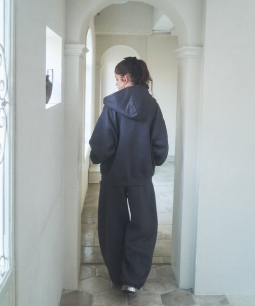 Lovilyn(ラヴィリン)の「エンジェルモチーフジップパーカー(パーカー・レディース・チャコールグレー/ブルー/ピンク・FREE)」の7枚目の写真