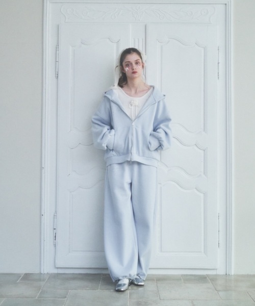 Lovilyn(ラヴィリン)の「エンジェルモチーフジップパーカー(パーカー・レディース・チャコールグレー/ブルー/ピンク・FREE)」の8枚目の写真