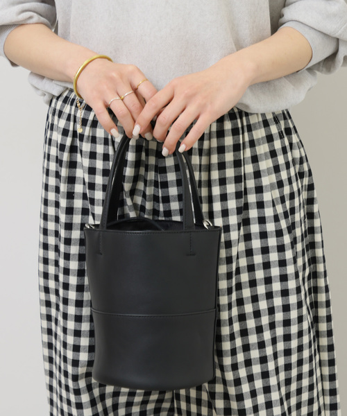 VELETTO(ベレット)の「【VELETTO/ヴェレット】ツツガタショルダーBAG(ショルダーバッグ・レディース・ブラック・FREE)」の5枚目の写真
