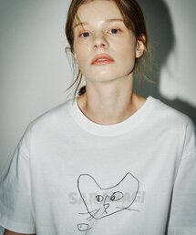 SARANAGI（サラナギ）の「SE05-DOODLE TSHIRT WHITE（Tシャツ/カットソー）」