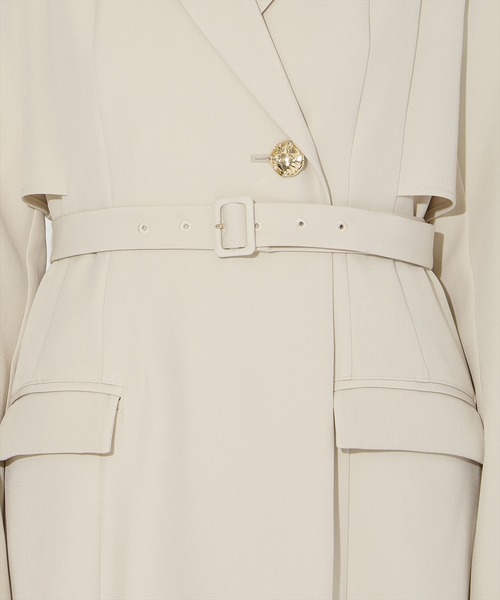 AND COUTURE(アンドクチュール)の「トレンチ風ワンピース(ワンピース・レディース・ブラック/ライトグレー/ベージュ/カーキ・MEDIUM/SMALL)」の10枚目の写真