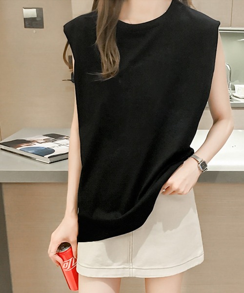 ARCADE(アーケード)の「夏服 さらさらストレッチ ルーズシルエット シンプル ノースリーブ Tシャツ -ARCADE Limited Line-(タンクトップ・レディース・グレイッシュベージュ/ブラック/ブラウン/ホワイト・FREE)」の3枚目の写真