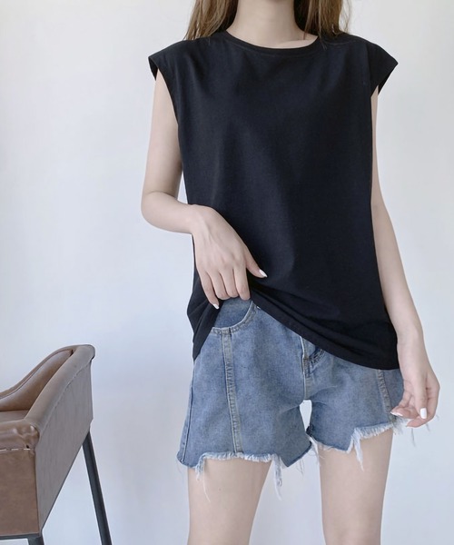 ARCADE(アーケード)の「夏服 さらさらストレッチ ルーズシルエット シンプル ノースリーブ Tシャツ -ARCADE Limited Line-(タンクトップ・レディース・グレイッシュベージュ/ブラック/ブラウン/ホワイト・FREE)」の13枚目の写真
