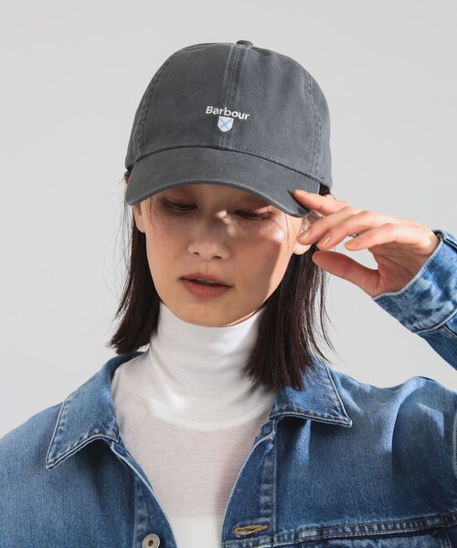 Barbour(バブアー)の「【7/24値下げ】【WEB限定】Barbour / CASCADE ロゴ キャップ(キャップ・レディース・ブラック/ブラウン系その他4/ブラック系その他・ONE SIZE)」の2枚目の写真