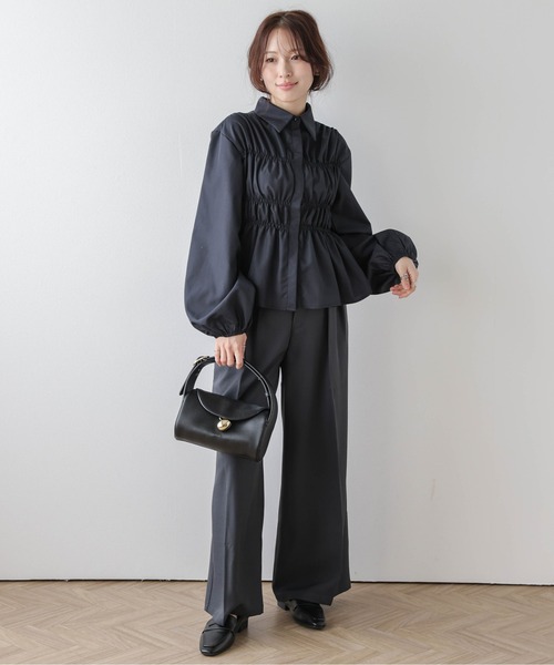AMELY(エミリー)の「シャーリングギャザー ブラウス(シャツ/ブラウス・レディース・ブラック/ブルー/ホワイト・フリー)」の9枚目の写真