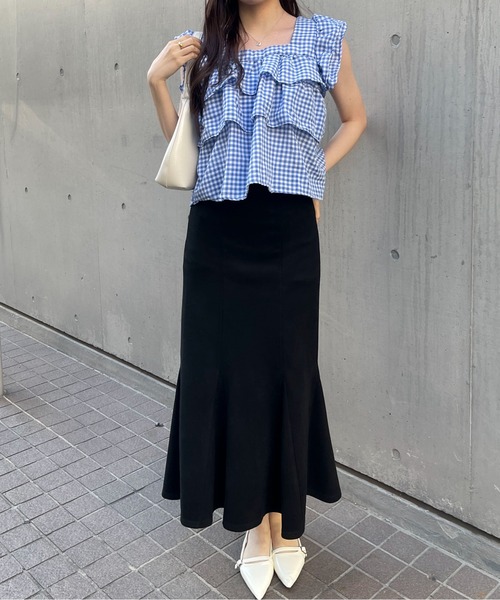 Maison Calme(メゾンカルム)の「【26年春夏新作】スクエアネックバッグリボンギンガムティアードブラウス 華奢見え(シャツ/ブラウス・レディース・ブラック/ブルー・L/M)」の21枚目の写真
