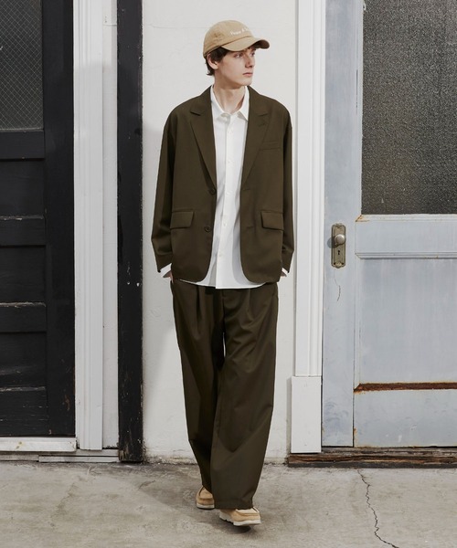 PUBLIC TOKYO(パブリックトウキョウ)の「(セットアップ対応)TECH WOOL ワンタックイージースラックス /オフィスカジュアル/ワイド/ルーズ/タック/防シワ(スラックス・メンズ・ブラック/カーキ・1/2)」の13枚目の写真