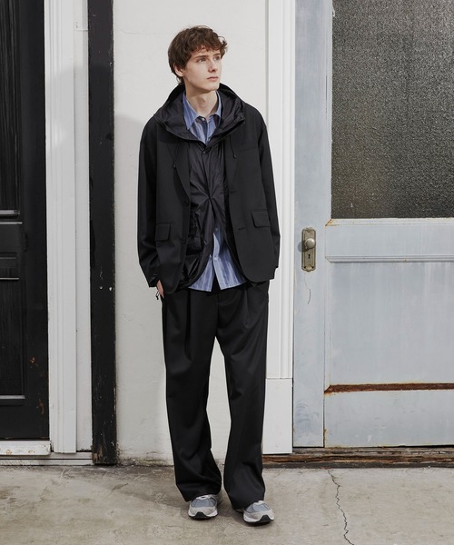 PUBLIC TOKYO(パブリックトウキョウ)の「(セットアップ対応)TECH WOOL ワンタックイージースラックス /オフィスカジュアル/ワイド/ルーズ/タック/防シワ(スラックス・メンズ・ブラック/カーキ・1/2)」の7枚目の写真